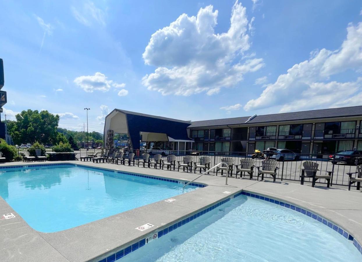 Travelodge By Wyndham Pigeon Forge Dollywood Lane Exterior photo
