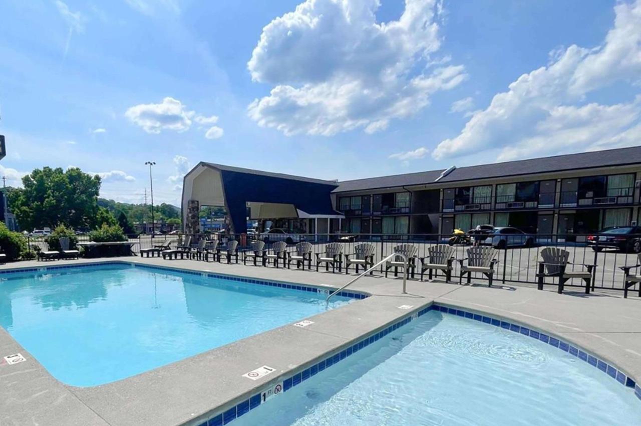 Travelodge By Wyndham Pigeon Forge Dollywood Lane Exterior photo