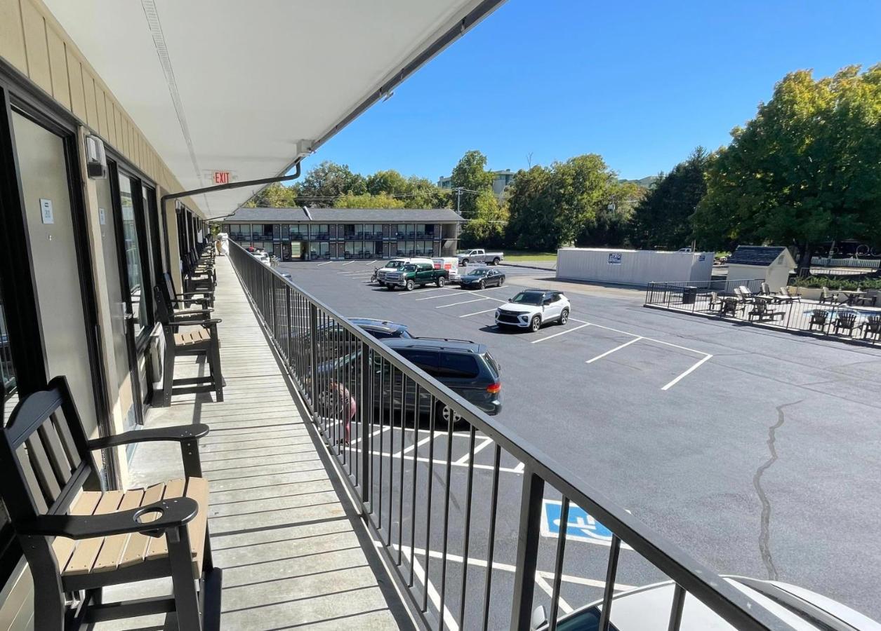 Travelodge By Wyndham Pigeon Forge Dollywood Lane Exterior photo
