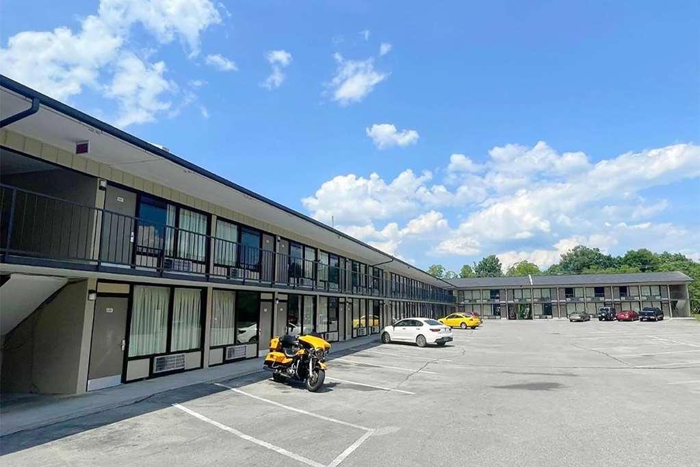 Travelodge By Wyndham Pigeon Forge Dollywood Lane Exterior photo