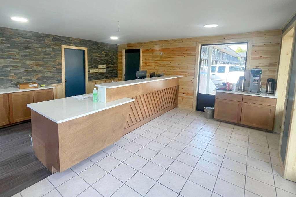 Travelodge By Wyndham Pigeon Forge Dollywood Lane Interior photo