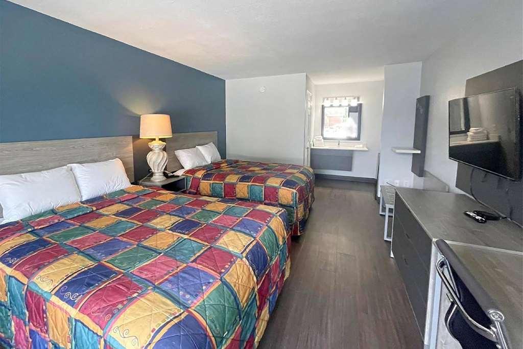 Travelodge By Wyndham Pigeon Forge Dollywood Lane Room photo